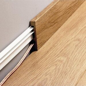 H=8cm dostępna W KAŻDYM KOLORZE paneli quickstep (listwa PARKIETOWA 77x14x2400)